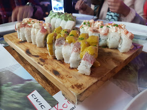 Koi Maki Bar 4