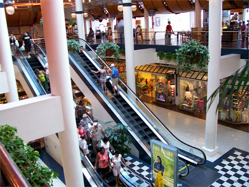 Riverwalk Outlets - Visual