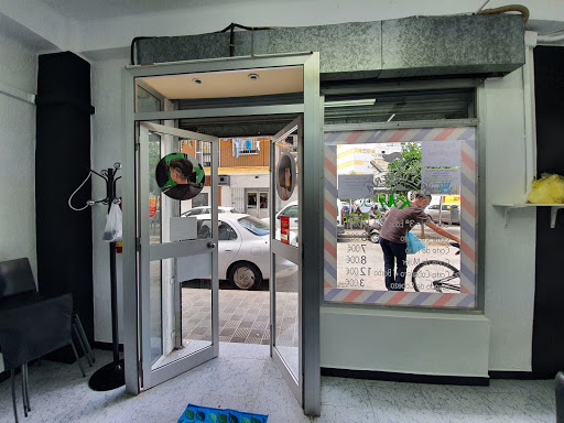 Barbería Peluquería KM Gallery - Spain