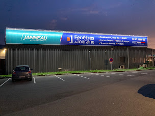 Photo n°16 de Fenetres de Touraine à Parçay-Meslay (Magasin de stores et de rideaux)