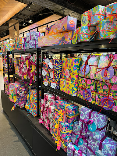 LUSH Cosmetics Broadway - Thumbnail