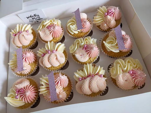 Perfectly Plum Cakes - Thumbnail