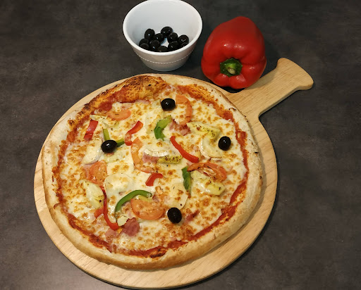 La Borne / distributeur pizzas 24/24h