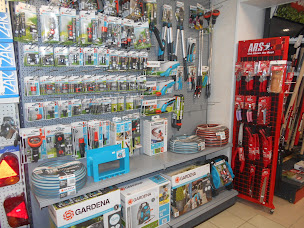 Photo n°5 de Pontrieux Motoculture à Pontrieux (Magasin de matériel de motoculture)