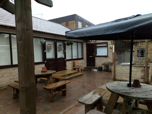 Backyard Grill Bar,The - Visual