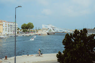 Photo n°9 de Docteur Géraldine Girard Orthodontie et chirurgie exclusives à Sète (Orthodontiste)