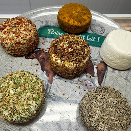 Photo n°10 de Ferme de Villemenard (EARL Lyko Meunier) à Vignoux-sur-Barangeon (Ferme)