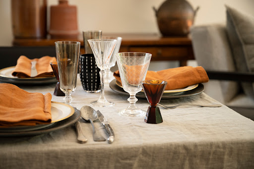 Heirloom Tableware - Visual
