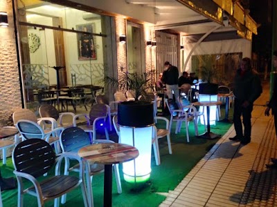 Photos of Caf&eacute; Temsamani