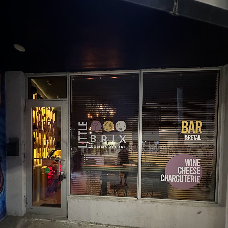 Bar photo 1