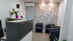 Photo n°1 de Hathami GUETARI à Vélizy-Villacoublay (Dentiste)