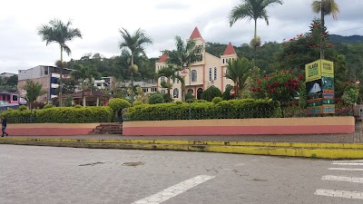 Photos of Centro Recreacional y Deportivo Las Guad&uacute;as