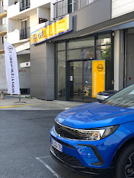 Photo n°5 de OPEL STELLANTIS &YOU BOIS-COLOMBES à Bois-Colombes (Magasin de pièces auto d'occasion)