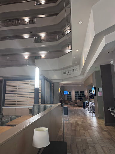 Silver Tide Bar & Grill - Thumbnail
