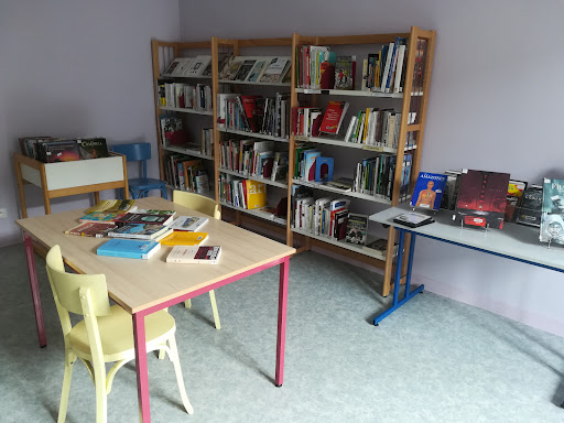 Library De Chantrigné - Thumbnail