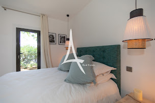 Photo n°24 de AMANDINE LAPRESLE REAL ESTATE à Saint-Tropez (Agence immobilière)