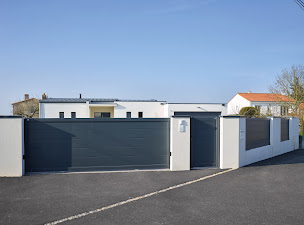 Photo n°32 de SIB - Société Innovation du Bâtiment à Mortagne-sur-Sèvre (Fournisseur de portes de garage)