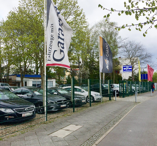 Car Center an der B96 Berlin - Thumbnail