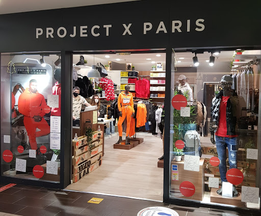 Project X Paris, Centre Commercial Géant Casino