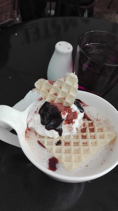 Photos of Kafe Li / Li Art
