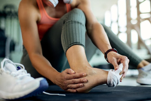 Are you struggling with heel pain? Dr. Rahul Satija, a recognized expert in physiotherapy based i… post image