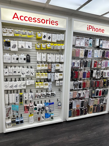 Reviews of FONE WORLD (Worthing) in Worthing - Cell phone store