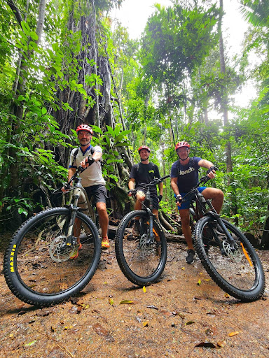 Bike and Hike Whitsunday - Thumbnail