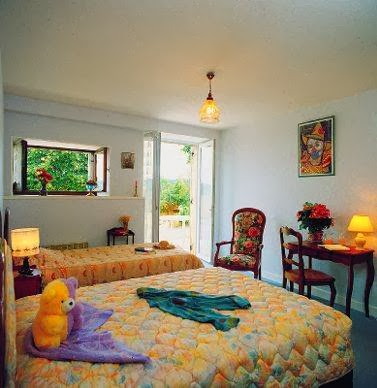 The Lodgings of the Low Bush - Thumbnail