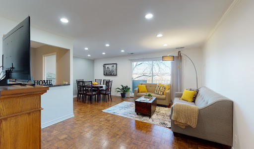 Donata Ostapyshyn - REMAX Suburban REALTOR - Thumbnail