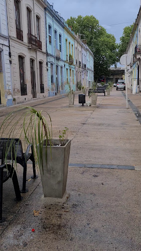 Opiniones de Barrio La Comercial en Montevideo - Centro comercial