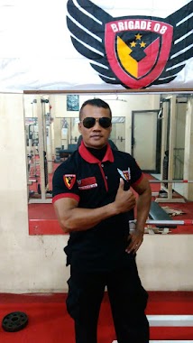 Fitnes Jhon Rambo, Author: Suhendra Kurniadi