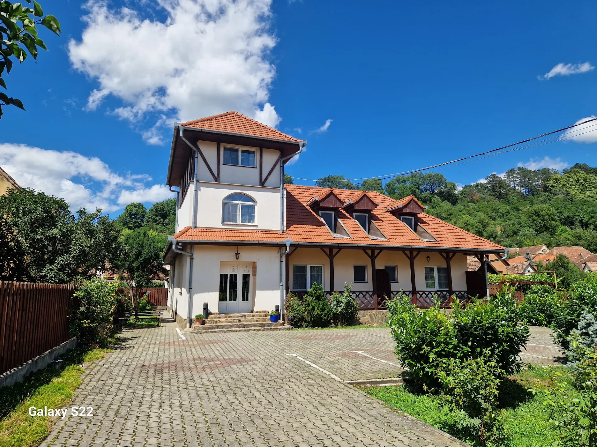 Hera Guest House