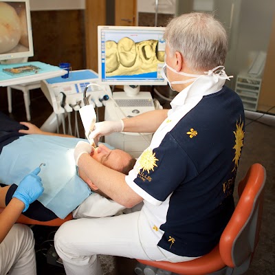 Photos of Versailles Dental Clinic - Dental Clinic in Dubai