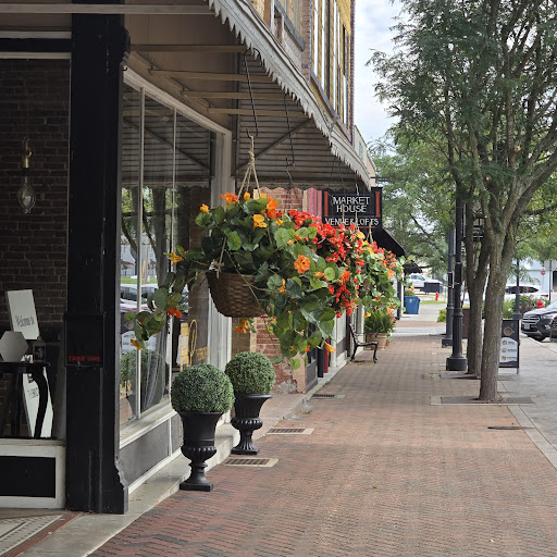Ozark Square - Visual