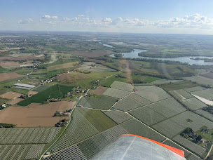 Photo n°1 de Aéroclub de Moissac-Castelsarrasin à Castelsarrasin (Aéro-club)