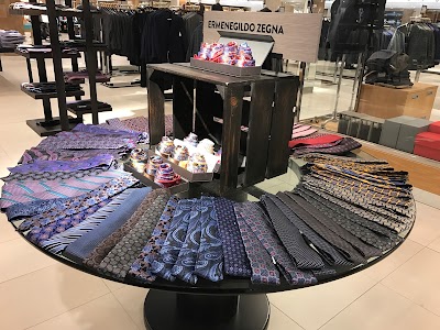 Photos of Nordstrom Oakbrook Center