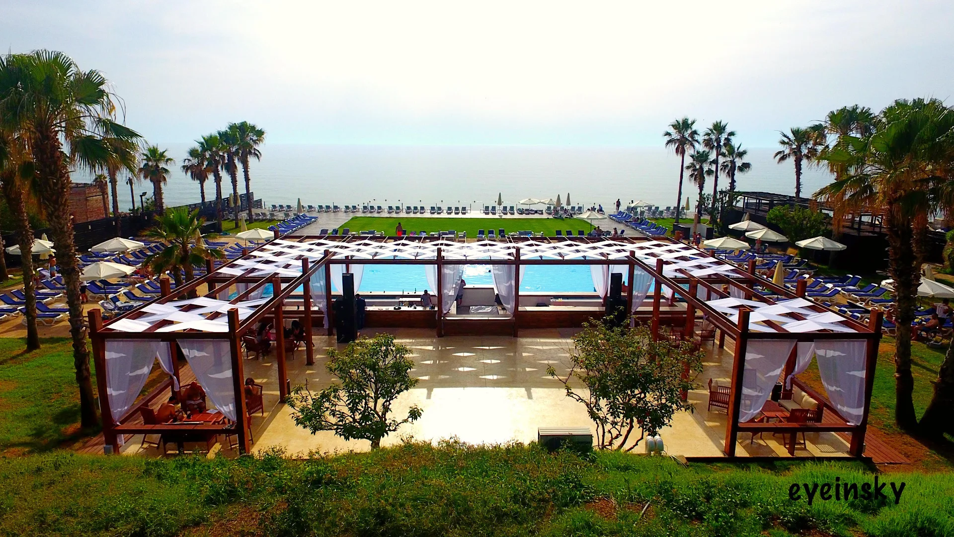 La Suite Oceana Beach Resort