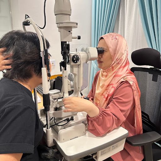 Dr. Jakiyah Daud (Doctor Ophthalmologist) Mawar Medical Centre