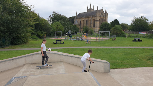 Theale Skatepark - Thumbnail