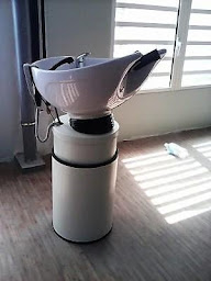 Photo n°5 de KALLISTE BEAUTE Équipements de salon de coiffure en milieu médicalisé PMR/TMS à Soubran (Salon de coiffure)