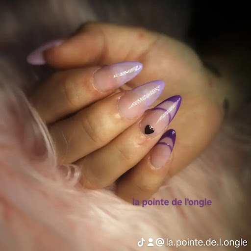 La pointe de l'ongle - Thumbnail