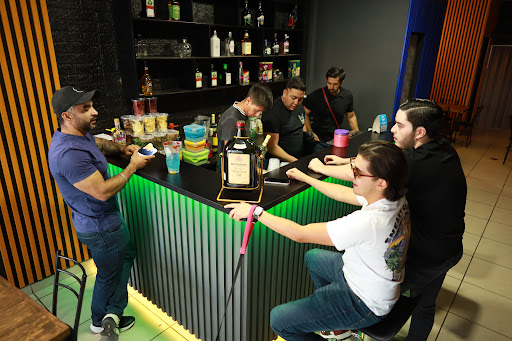 Bull Drinks - Visual