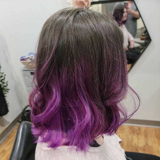 Honey B Salon - Thumbnail