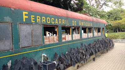 Photos of Orquideorama Botanical Garden, Jos&eacute; Jer&oacute;nimo Triana