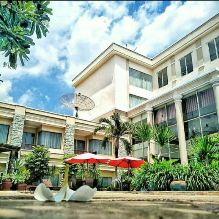 Resor Tuban Tropis