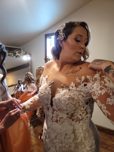 Classy HMUA - Visual