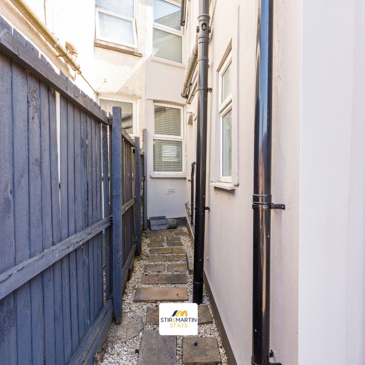 StirkMartin Stays Contractors Accommodation Cardiff photo 3