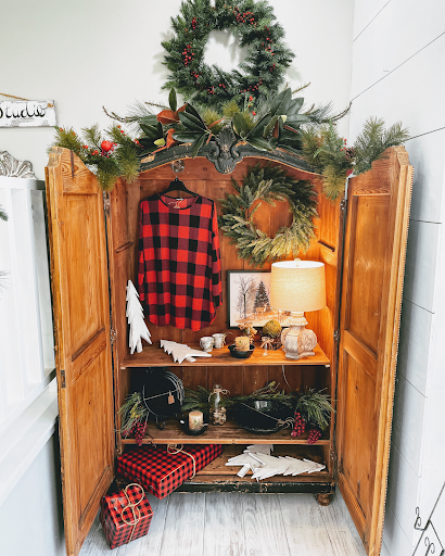 Bunkhouse Boutique and Art Studio - Thumbnail