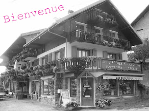 Photo n°4 de Aux deux frères à Albiez-Montrond (Magasin de souvenirs)