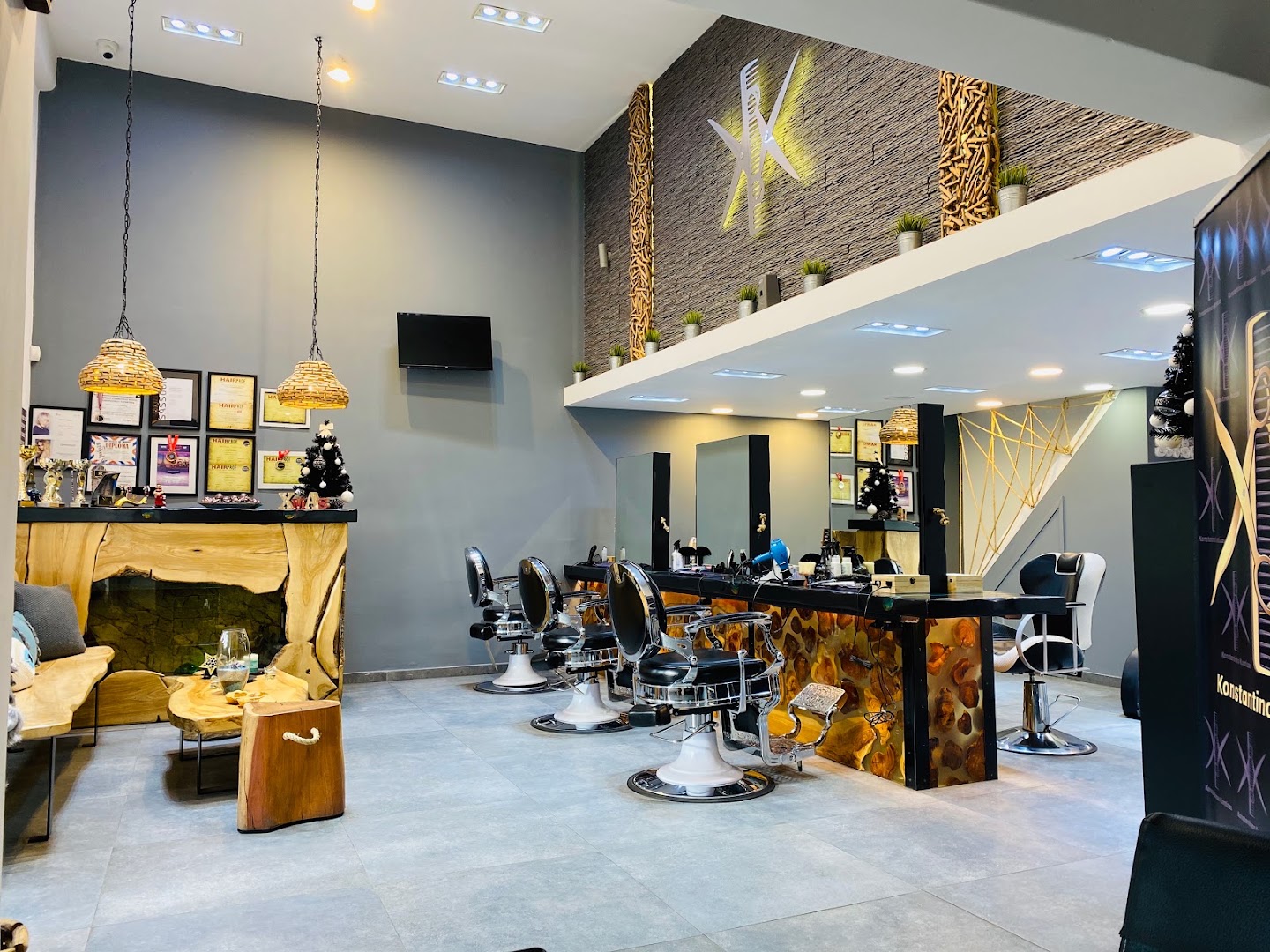 Konstantinos Kontizas Hair Salon Argyraina Mykonos portfolio 3